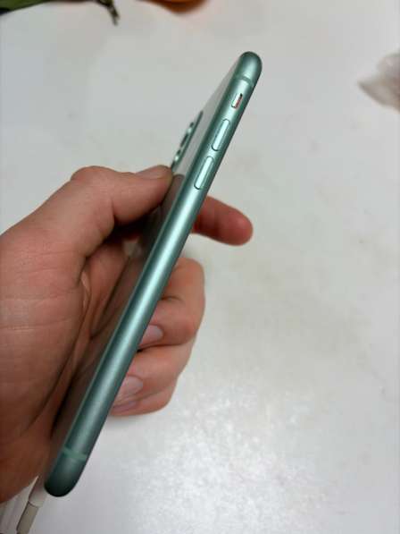 Iphone 11 128gb зеленый в Омске