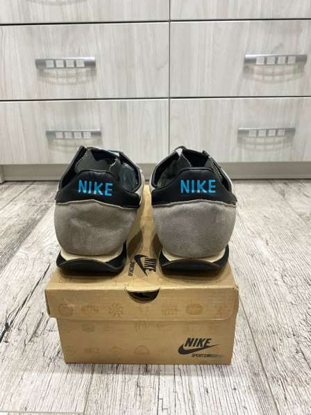 Кроссовки Nike в 