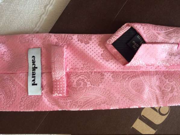 CACHAREL розовый галстук в подарочной упаковке в Москве