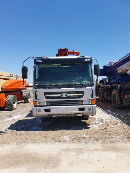 СРОЧНО ПРОДАЕТСЯ Б/У АВТОБЕТОНОНАСОС КСР70ZS200 в 