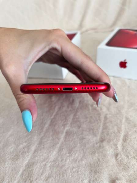 IPhone XR RED 128GB в Москве фото 5