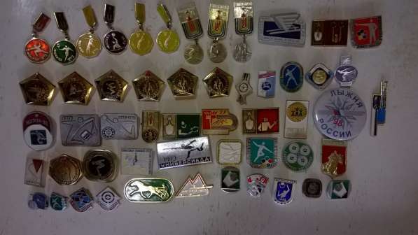 Значки по 10 рублей за штуку! в Москве фото 25