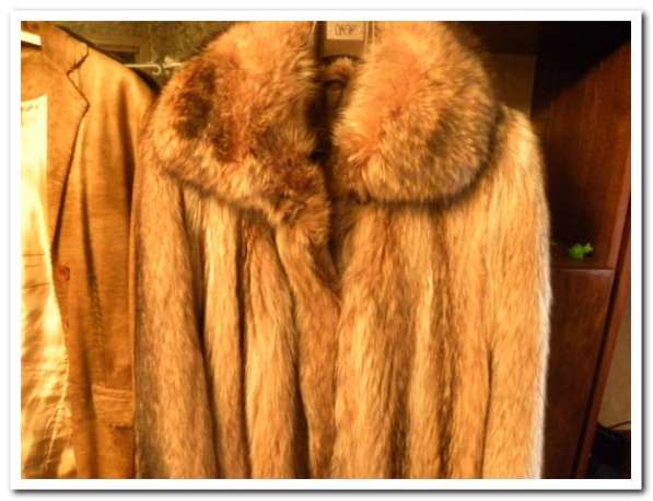 Шуба из енота, длинная в Санкт-Петербурге фото 3