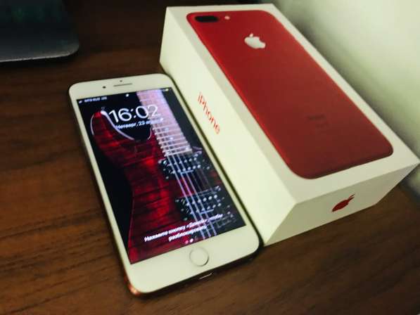 Телефон iPhone 7 Plus RED на 128 гб