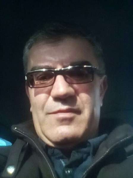 Изделия: золото с бриллиатами