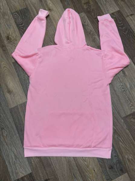 Одежда-толстовка в Новосибирске