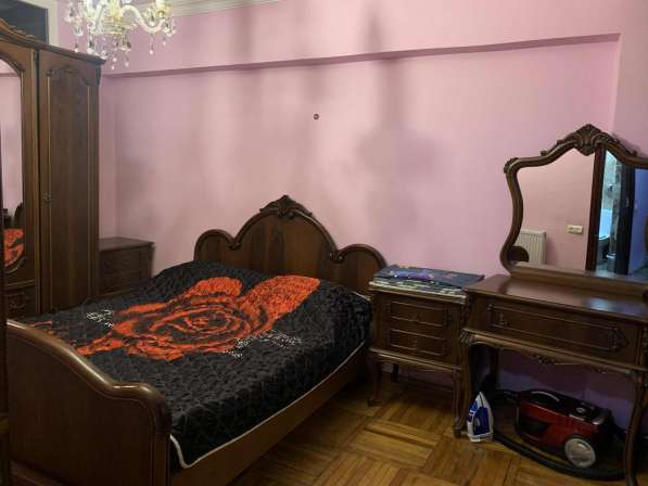 Сдаётся 4-комнатная квартира в Батуми в фото 9