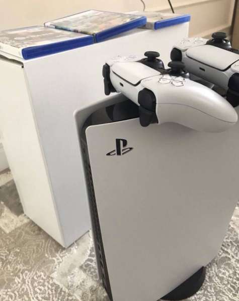 Sony PlayStation 5 1TB в Москве