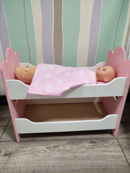 Кроватка для кукол и пупсиков