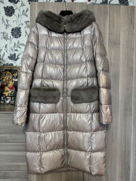 Пуховик зимний 46 размер