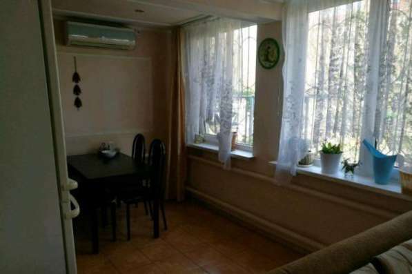 Продам четырехкомнатную квартиру в Краснодар.Жилая площадь 97 кв.м.Этаж 1.Дом панельный.