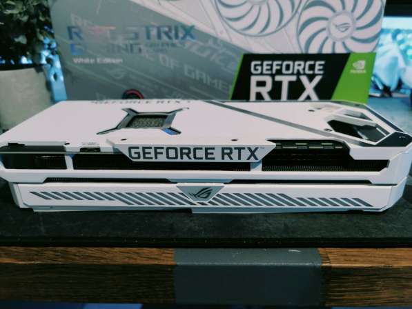 ASUS GeForce RTX 3080 ROG 10GB STRIX WHITE — видеокарта без в 