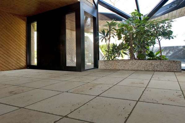 Укладка брусчатки из природного камня на террасах и дорожках в Сочи фото 3