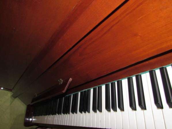 пианино "Красный Октябрь" в Санкт-Петербурге фото 4