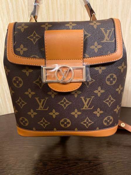 Рюкзак женский Louis Vuitton темно коричневвй в Волгограде фото 7