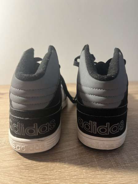 Кроссовки Adidas в фото 3