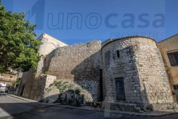 Продается элегантная укрепленная резиденция в Комизо Сицилия в фото 9