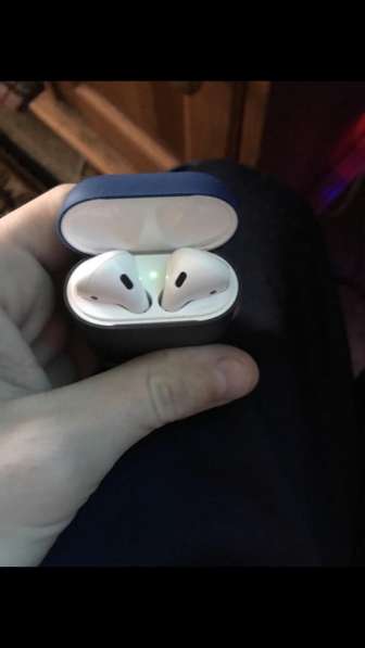 AirPods в Москве фото 3