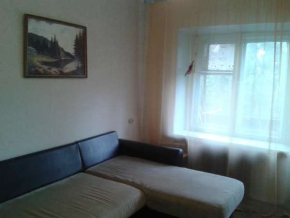 Продам комнату в Липецке. Жилая площадь 24 кв.м. Дом кирпичный. Есть балкон.