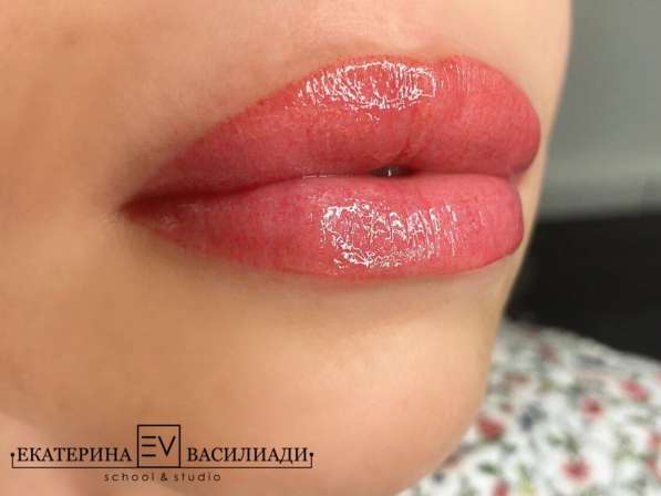 Перманентный макияж губ в акварельной технике в Ярославль
