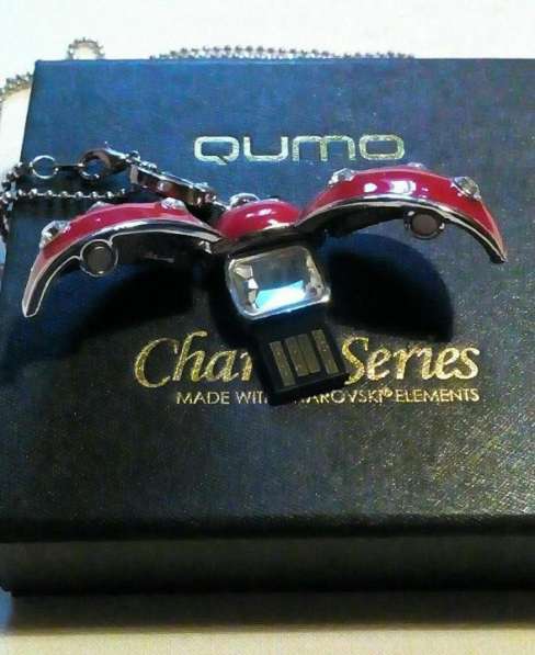 Флешка Божья коровка 8 гб Qumo Swarovski новая в Москве фото 14