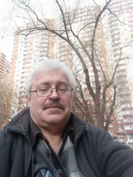 Alexander, 59 лет, хочет пообщаться