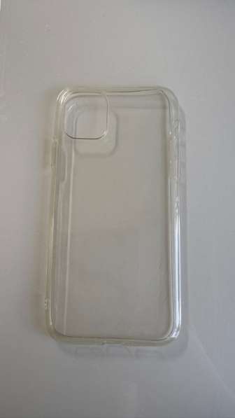 Чехол на iPhone 11