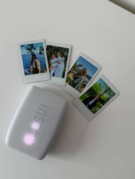 Instax photoprinter