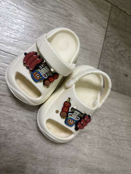 Детские кроссовки, ботинки, сланцы в Абакане