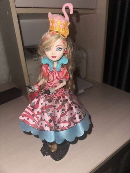 Кукла эвер афтер хай. Эппл Уайт