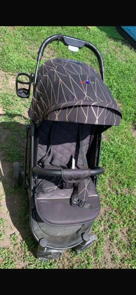 Продам коляску в фото 3