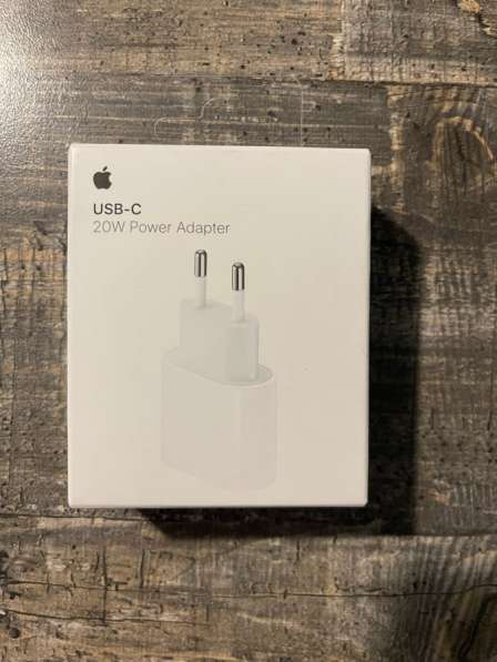Apple Charger 20W USB-C (MHJE3ZM/A)