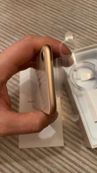 Apple iPhone 8 Gold в Южно-Сахалинске фото 3