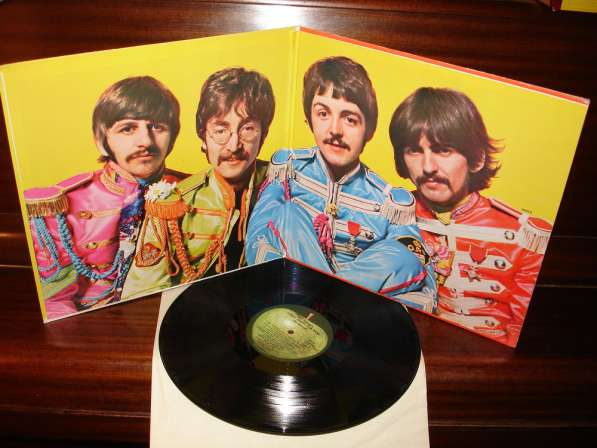 Пластинка The Beatles –Sgt. Pepper's Lonely Hearts Club Band в Санкт-Петербурге