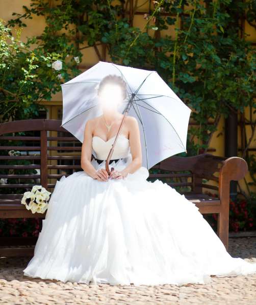 Продам стильное свадебное платье в Москве