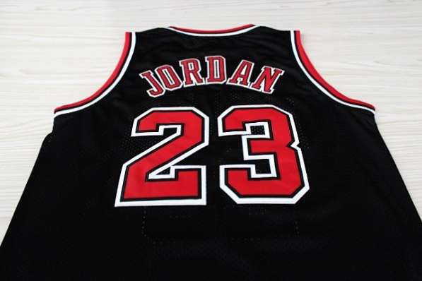 Баскетбольная майка NBA Чикаго Булс #23 Майкл Джордан черная в Москве фото 6