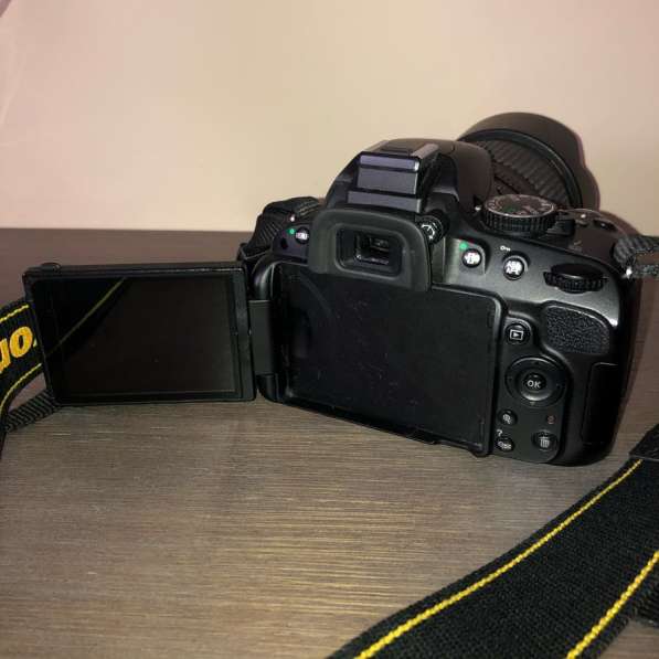Продаю фотоаппарат Nikon D5100 и объектив в Москве фото 4