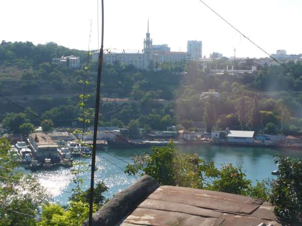 Продам дом с видом на Севастопольскую бухту