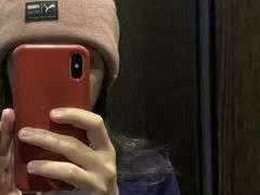 Шапка розового цвета