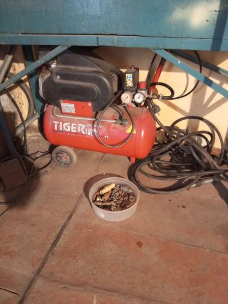 Продаю профессиональный компрессор. TIGER Fini мк262 в Щербинке фото 3
