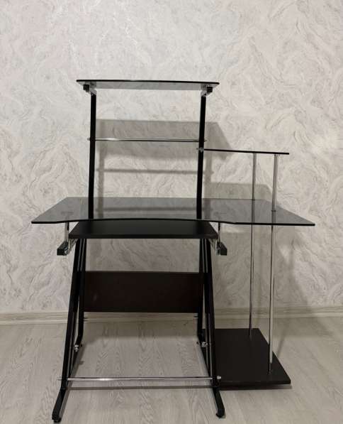 Компьютерный стол в Москве