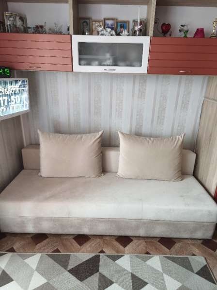 Продам диван-кровать в Санкт-Петербурге