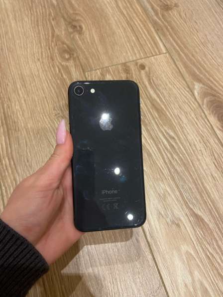 IPhone 8, на 64гб