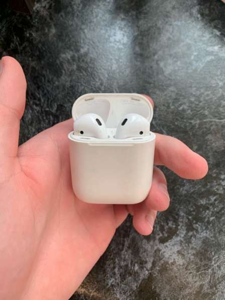 AirPods