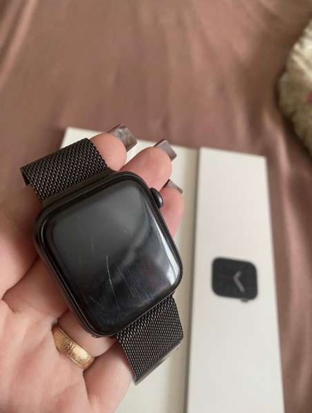 Apple Watch 6 44mm в Москве