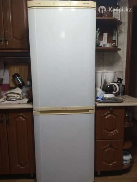 Продам холодильник Samsung в 