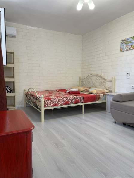 Сдается студийный домик на втором этаже в фото 3