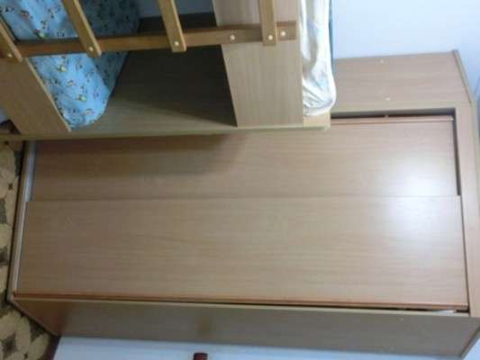 Продаю трехярусную кровать и шкаф в Краснодаре фото 4