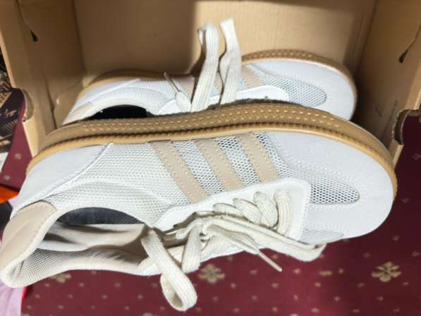 Кроссовки кеды женские в Сочи