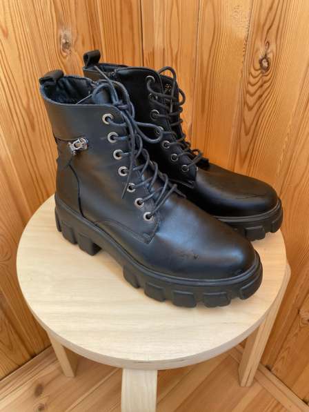 Ботинки женские 39 размер в Новосибирске